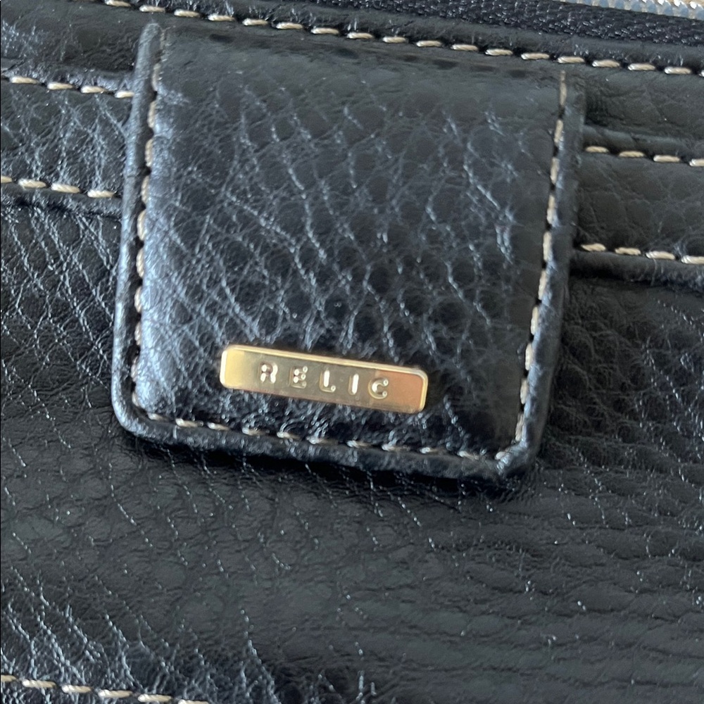 Fossil Relic Black Leather Handbag and Wallet - NWOT - Picture 10 of 13